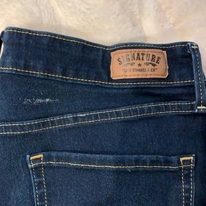 Signature Levi Strauss Modern Skinny